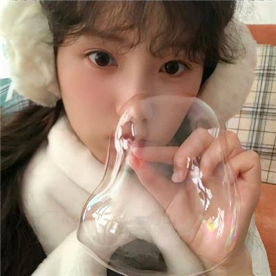 保姆摇摇铃 海报
